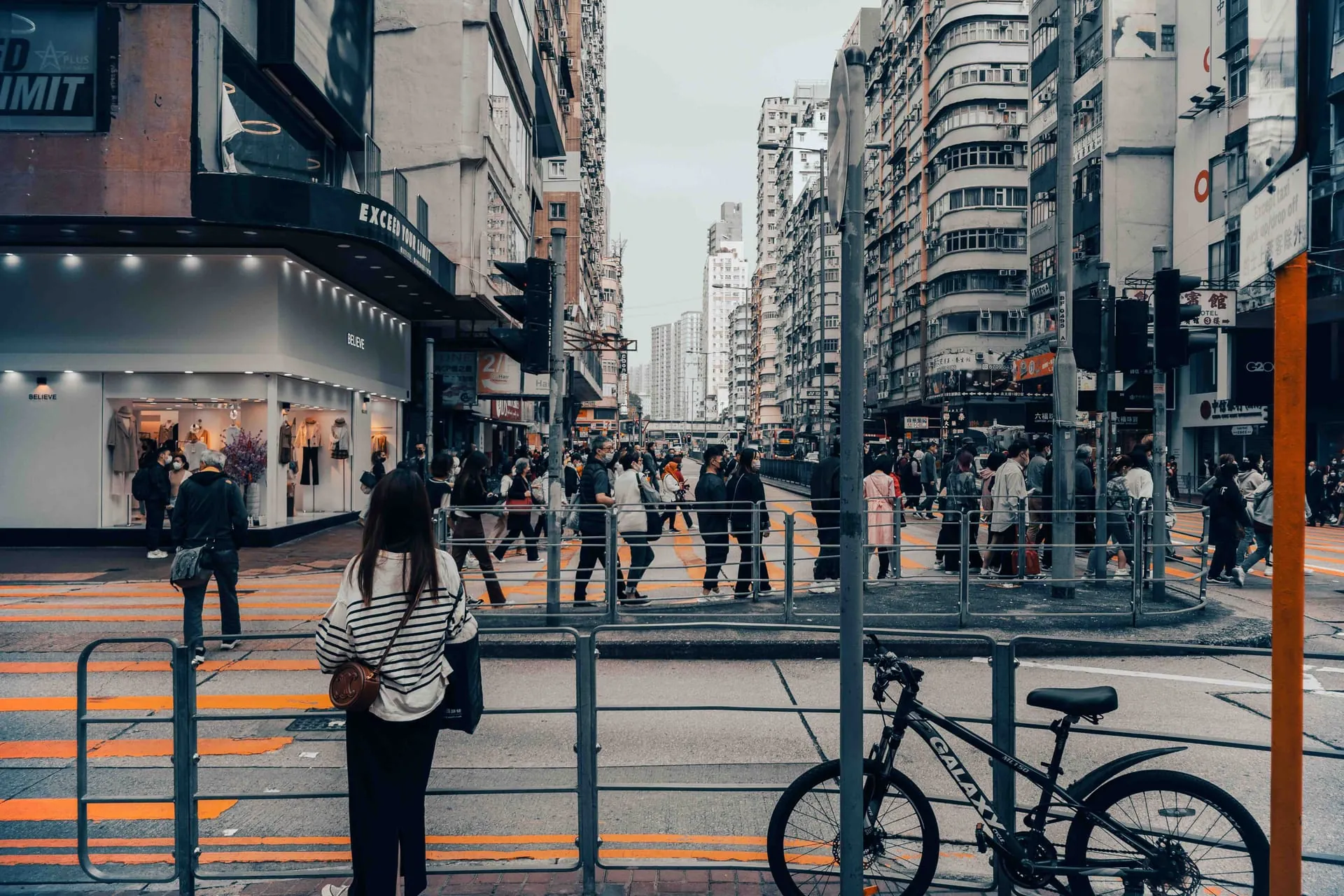 香港 · 街头